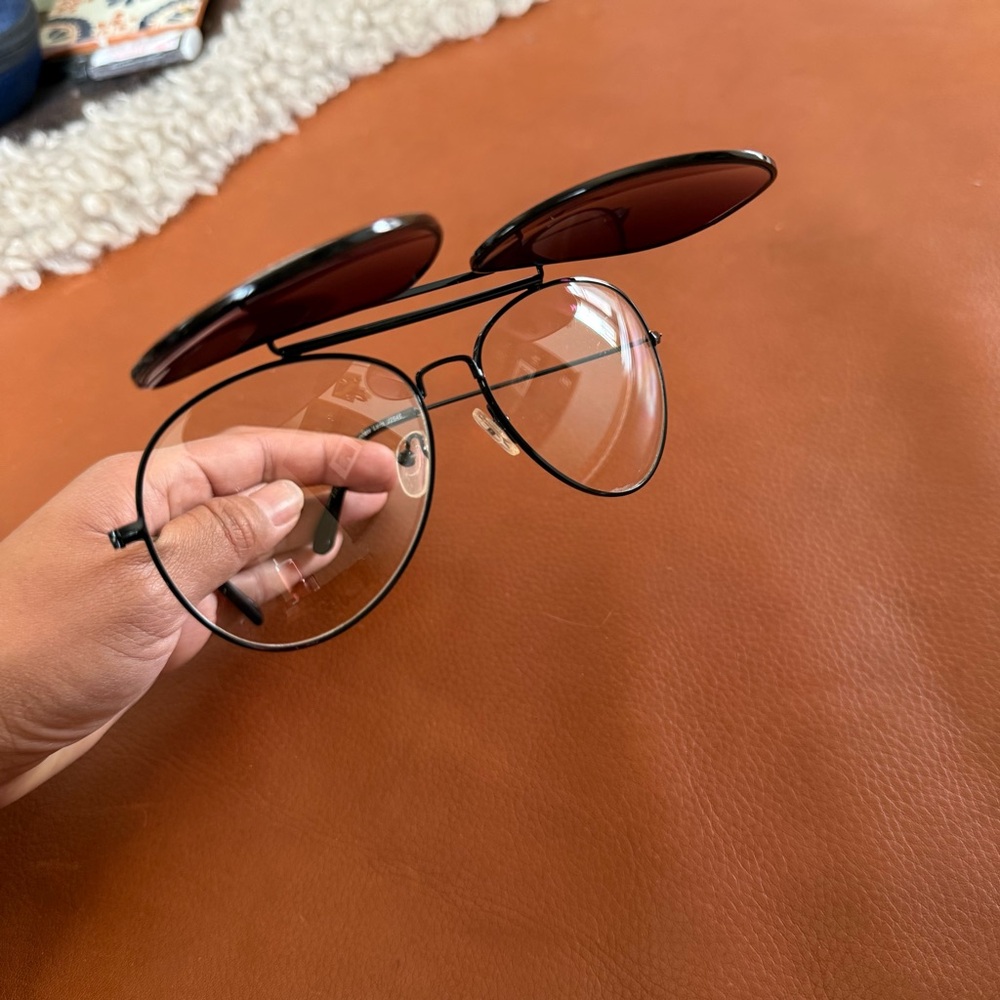 Black Flip-Up Aviator Sunglasses - Unbranded
